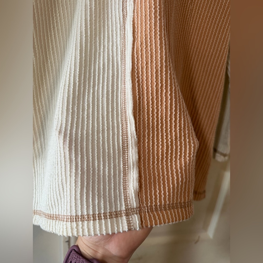 Two tone top - Picture 5 of 5